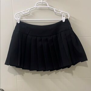 Elegant Black Pleated Skirt